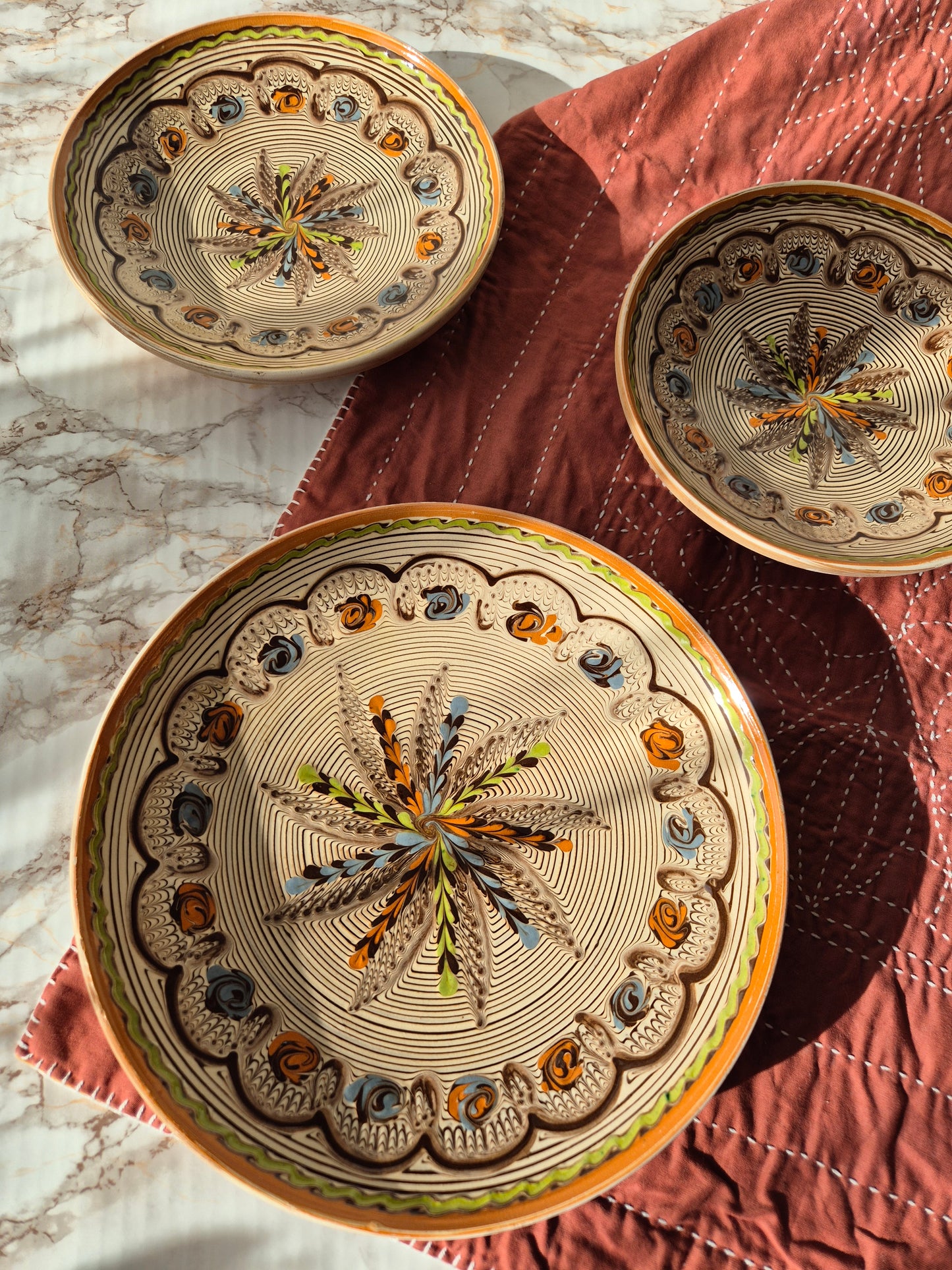 Grand plat ROSES DE PRINTEMPS