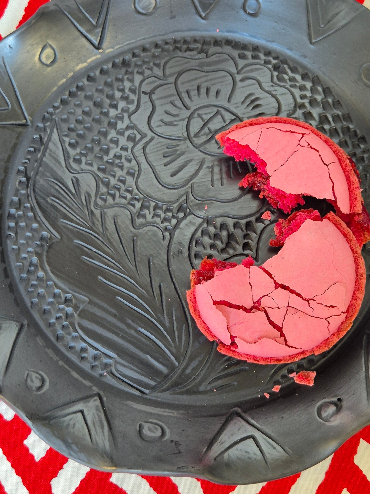Grand plat fleur LAVA