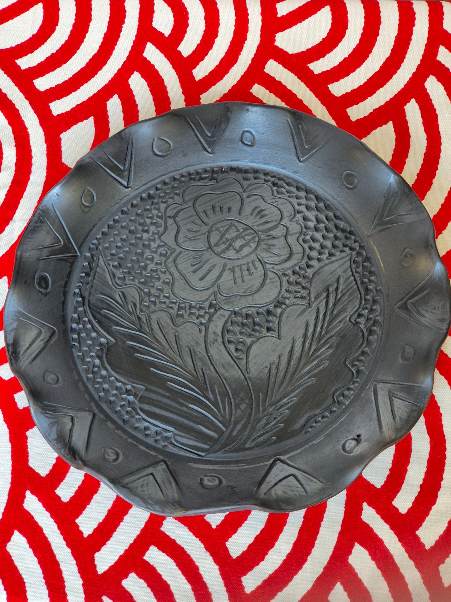 Grand plat fleur LAVA